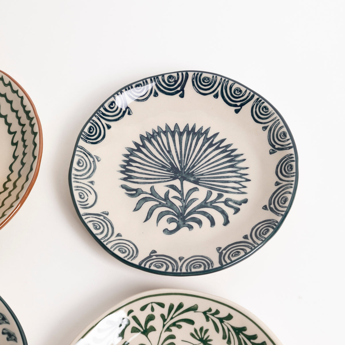 Oran Hand Painted Stoneware Plates - P I C N I C 