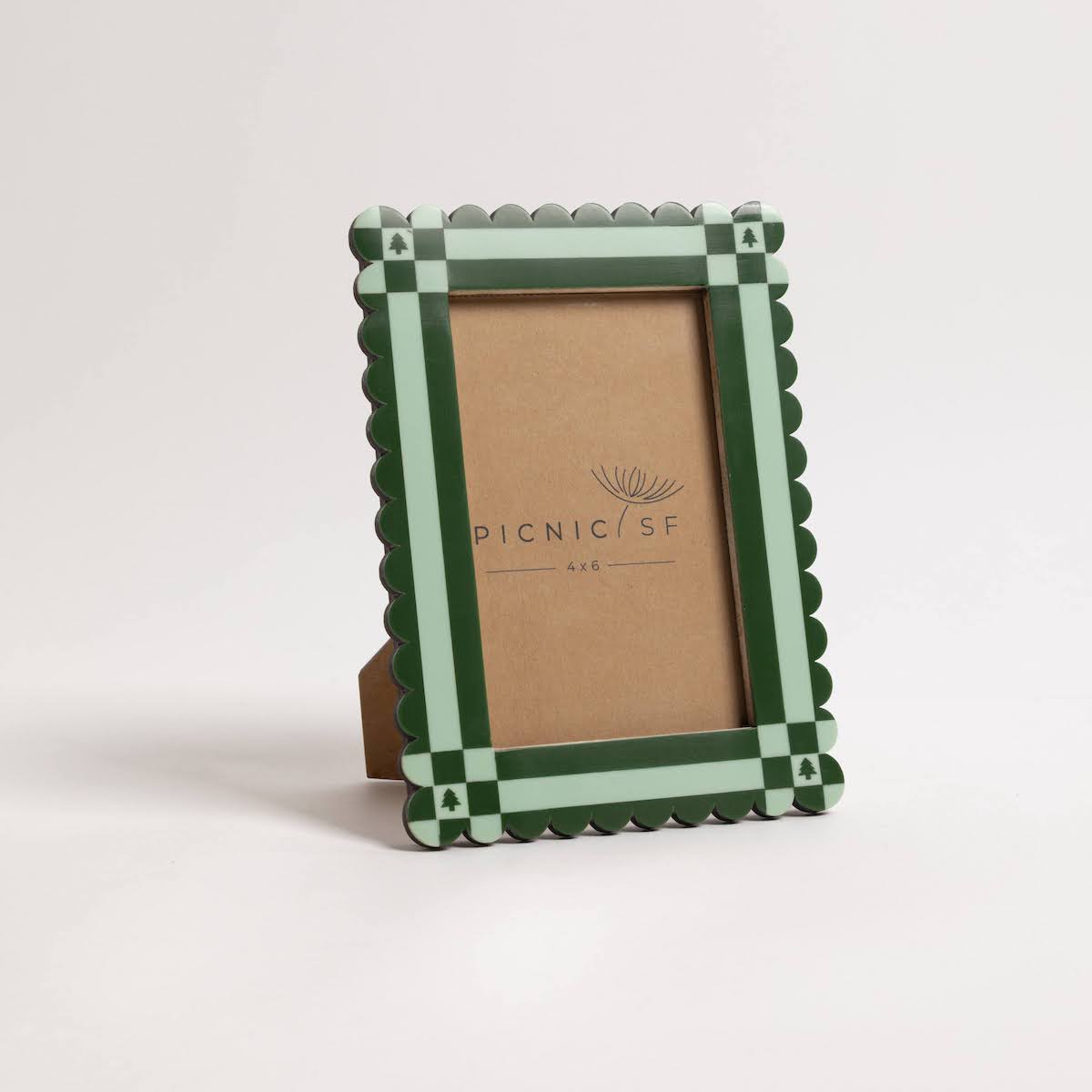 Chalet Resin Inlay Frame - P I C N I C