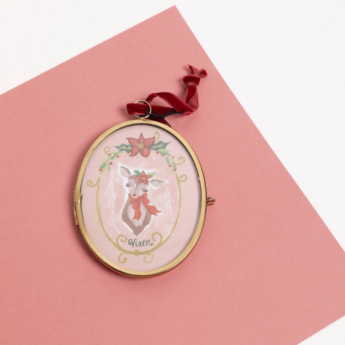 Glass & Metal Frame With Velvet Trim - P I C N I C