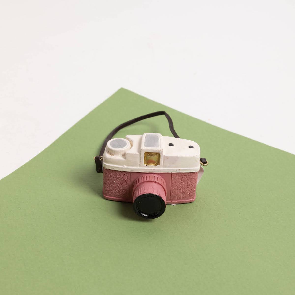 Resin Camera Ornament - P I C N I C