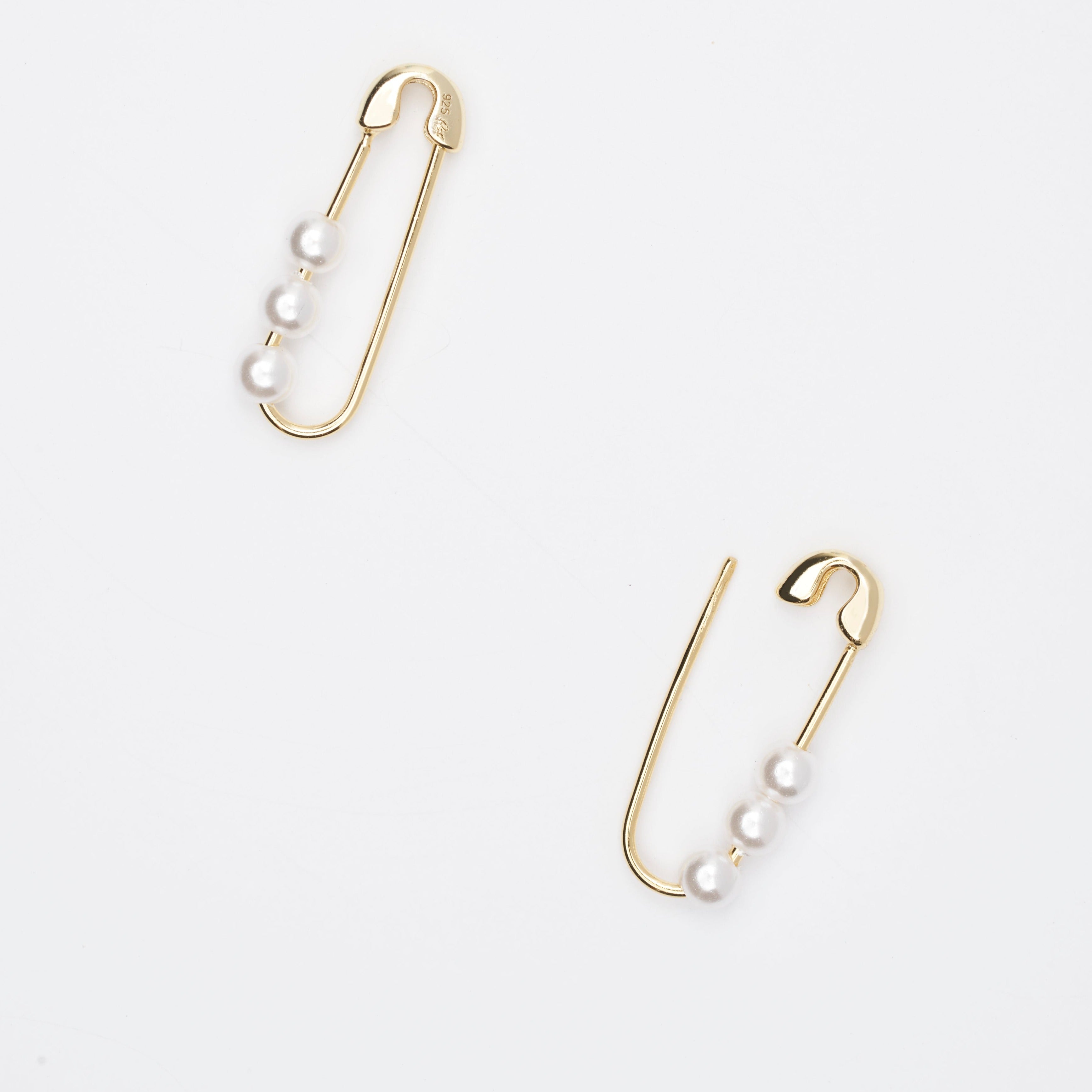 Elle Pearl and Gold Safety Pin Earrings - P I C N I C 