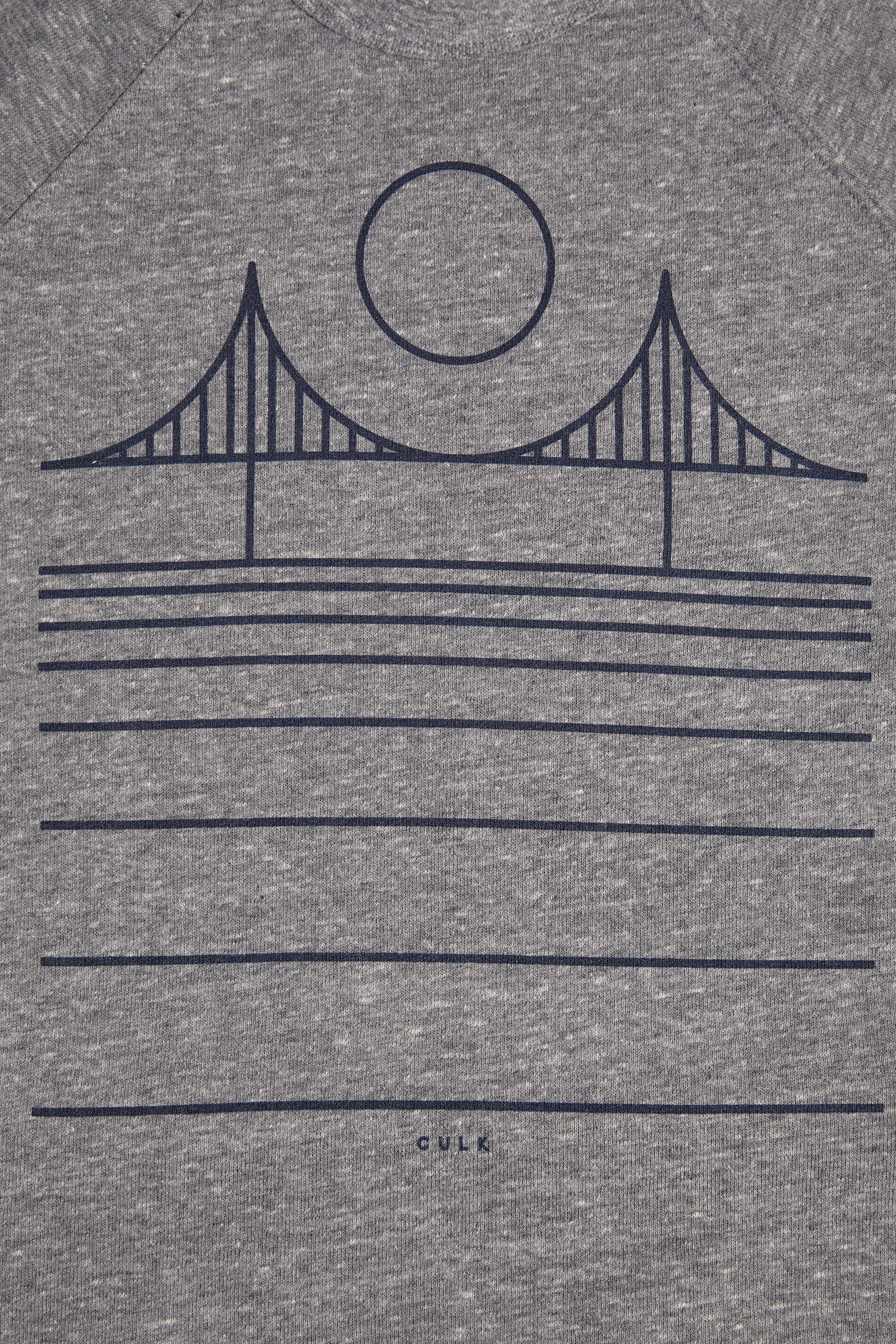 Minimal Golden Gate Bridge Unisex Sweatshirt - P I C N I C 